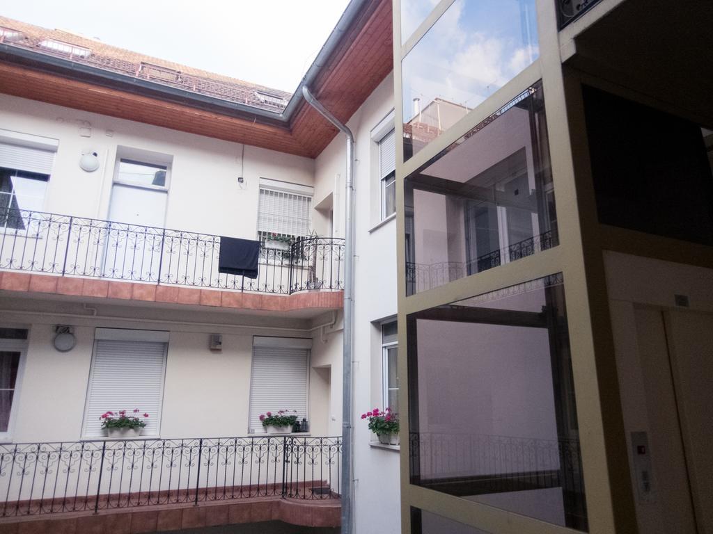 Goldcentral Apartment Grand Boulevard Budapest Eksteriør billede
